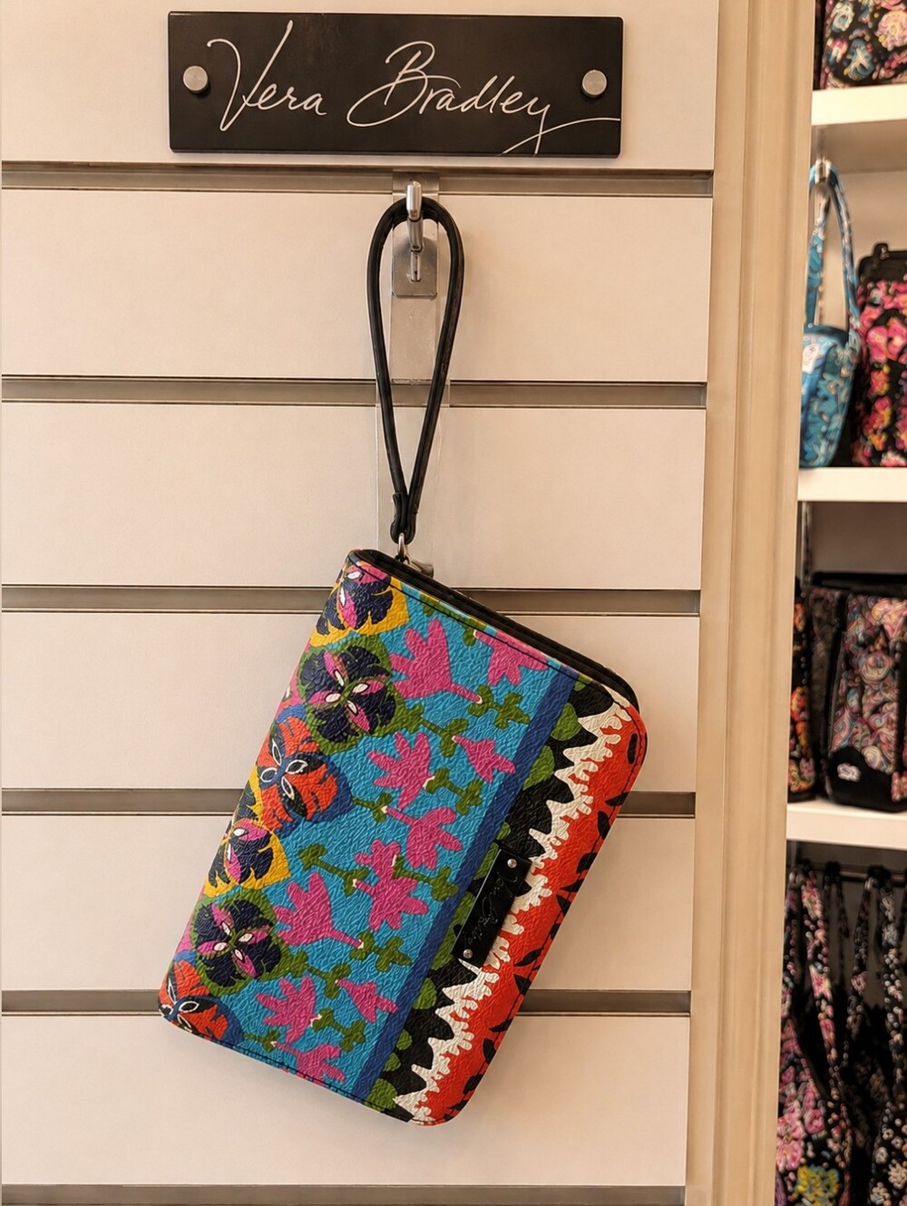 Vera Bradley Pattern Play Rio Stripe Wristlet Wallet EUC